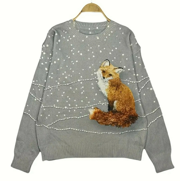 NEW! Beautiful Cozy Gray Winter Fox Sweater - Picture 3 of 6